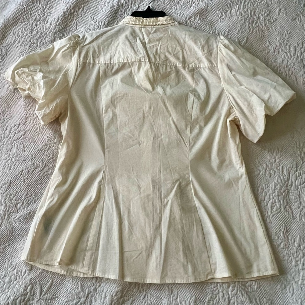 Nygaard Collection Cream Blouse - Picture 3 of 3